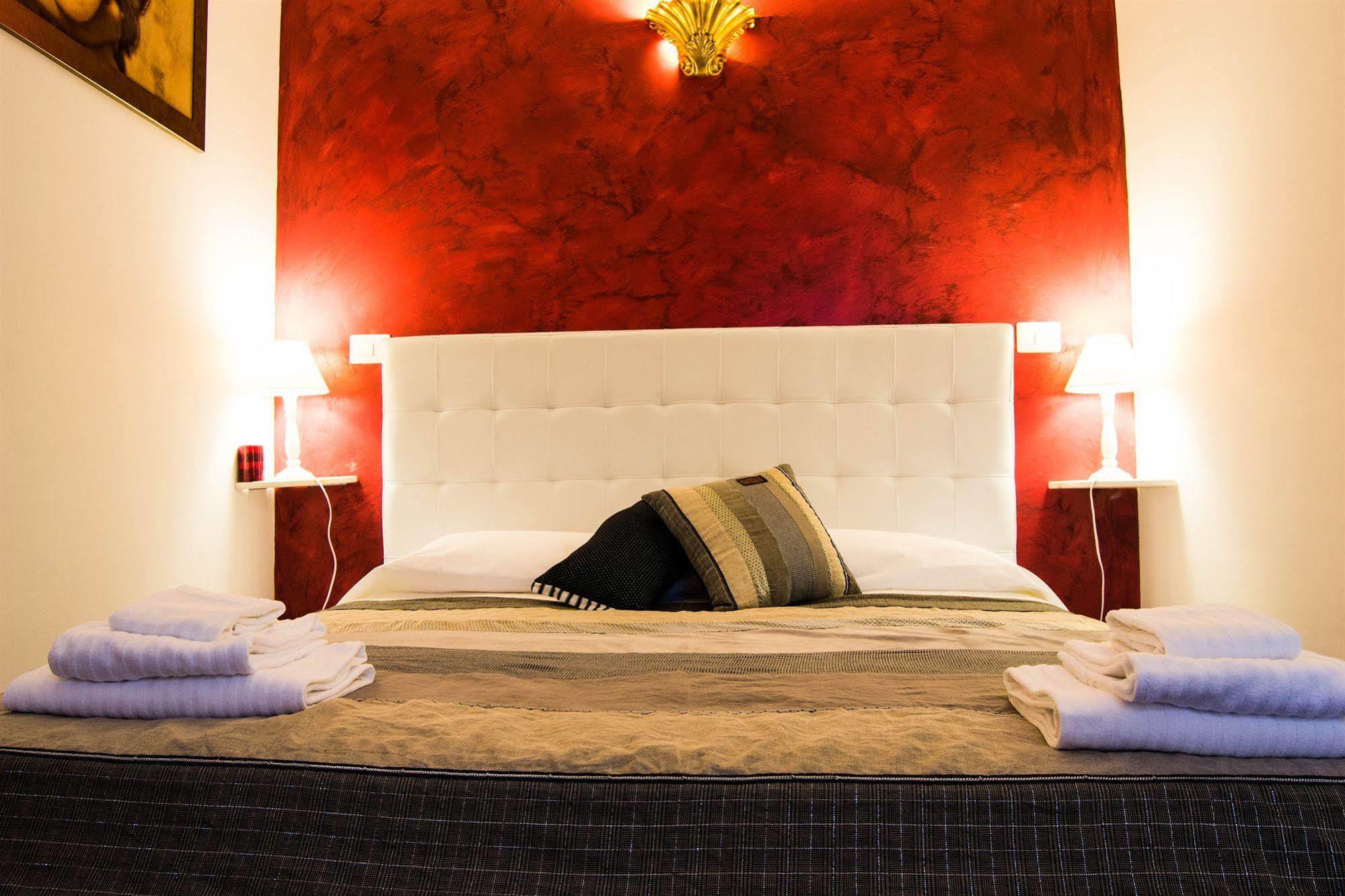 Casa Campo De' Fiori โรม ภายนอก รูปภาพ
